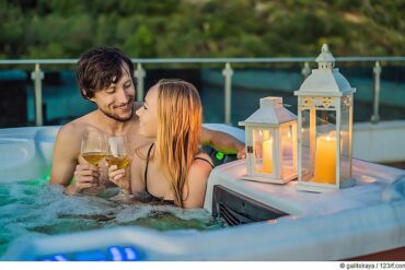 10 indispensable hot tub accessories for more wellness luxury