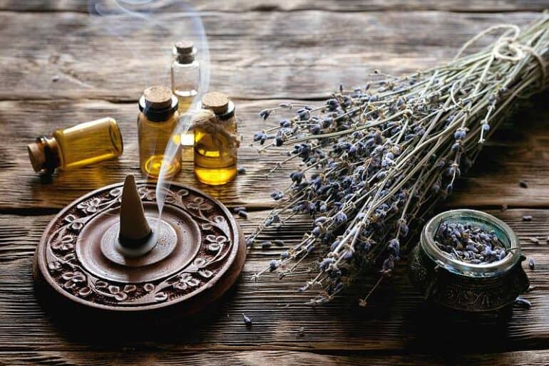 Entdecken Sie die faszinierende Welt der Aromatherapie und der ätherischen Öle