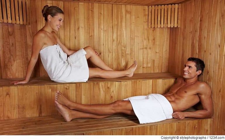 Das erste Date in der Sauna