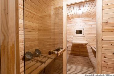 Your own barrel sauna in the garden