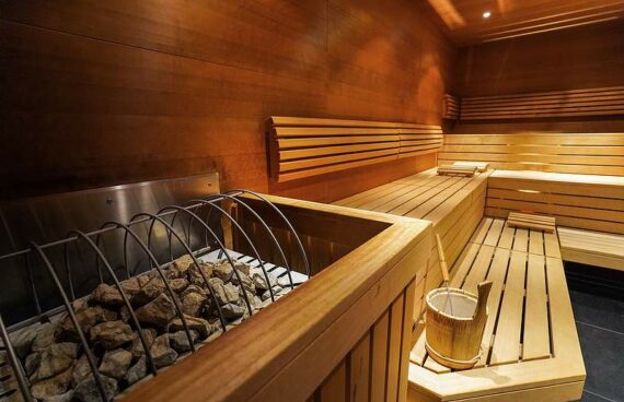 The sauna as an oasis of warmth: how it pampers us in cool weather